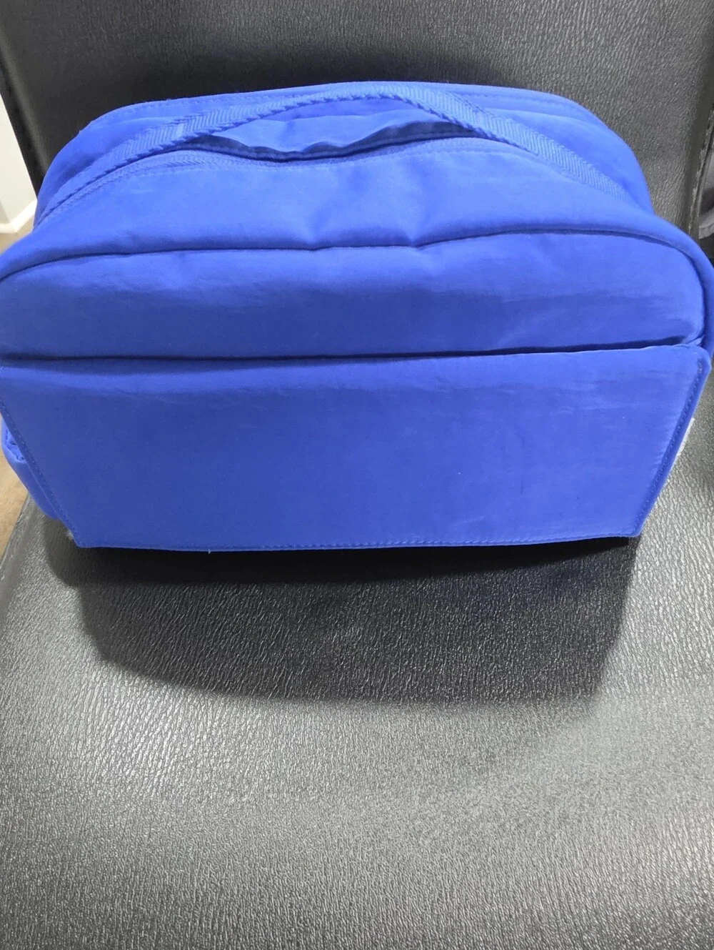 BEIS toiletry bag