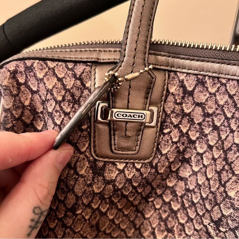 Coach this bag