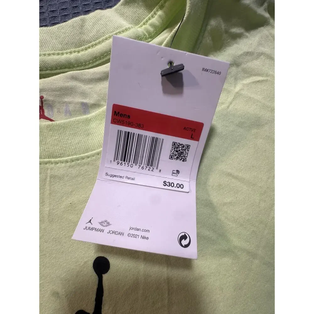 Jordan color yelloe