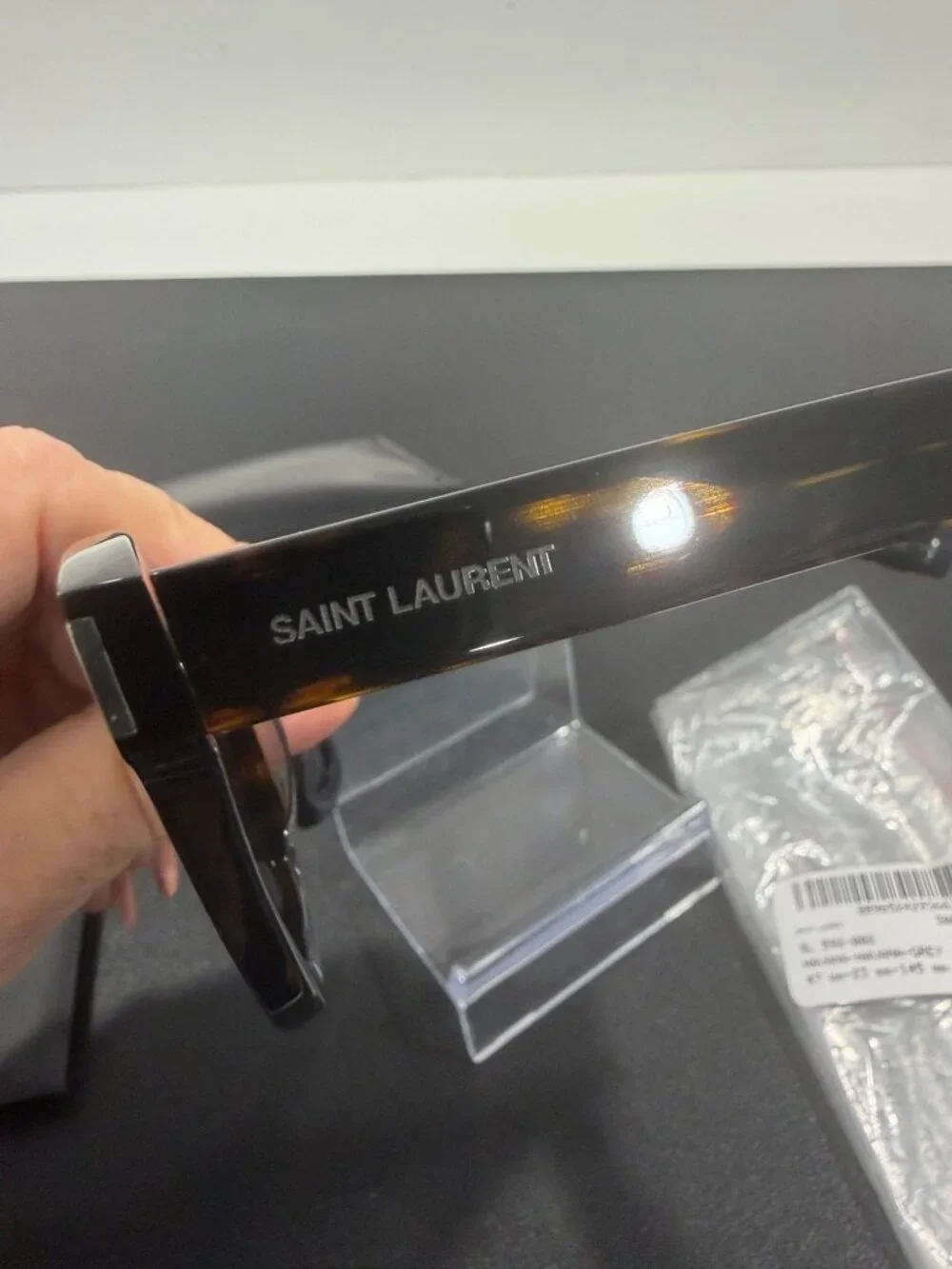 Saint Laurent nib please