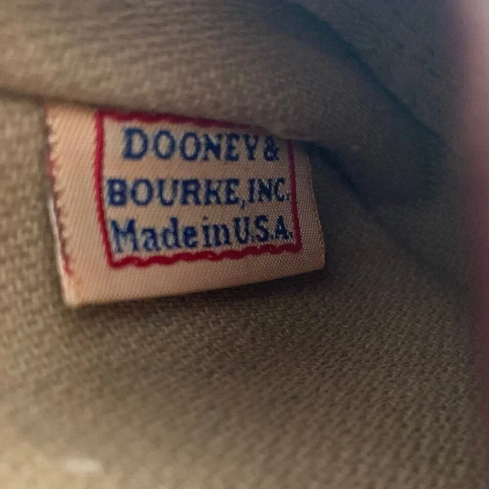 Dooney & Bourke authentic dooney