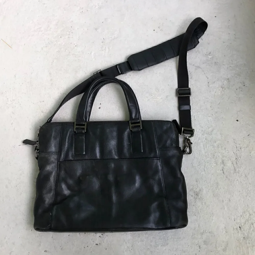 Tumi this black