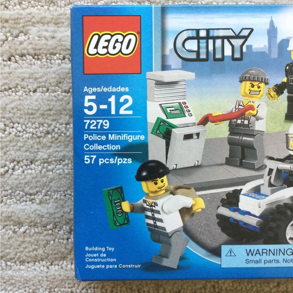 NIB Lego Police Minifigure Collection (7279) Building Set Toy Sealed Box
