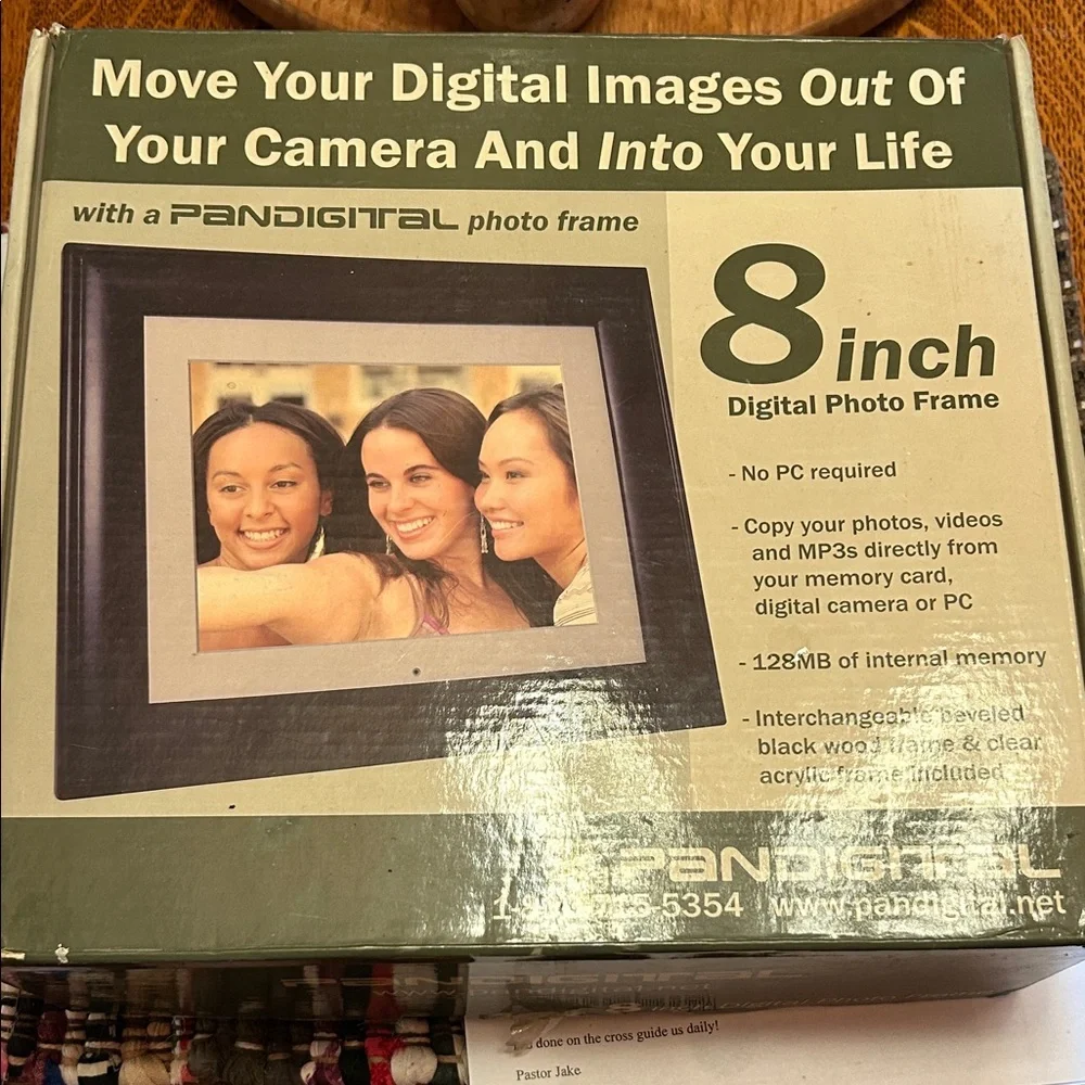 Pandigital 8-Inch Black Digital Photo Frame - 128MB; New with Tag and Never Used
