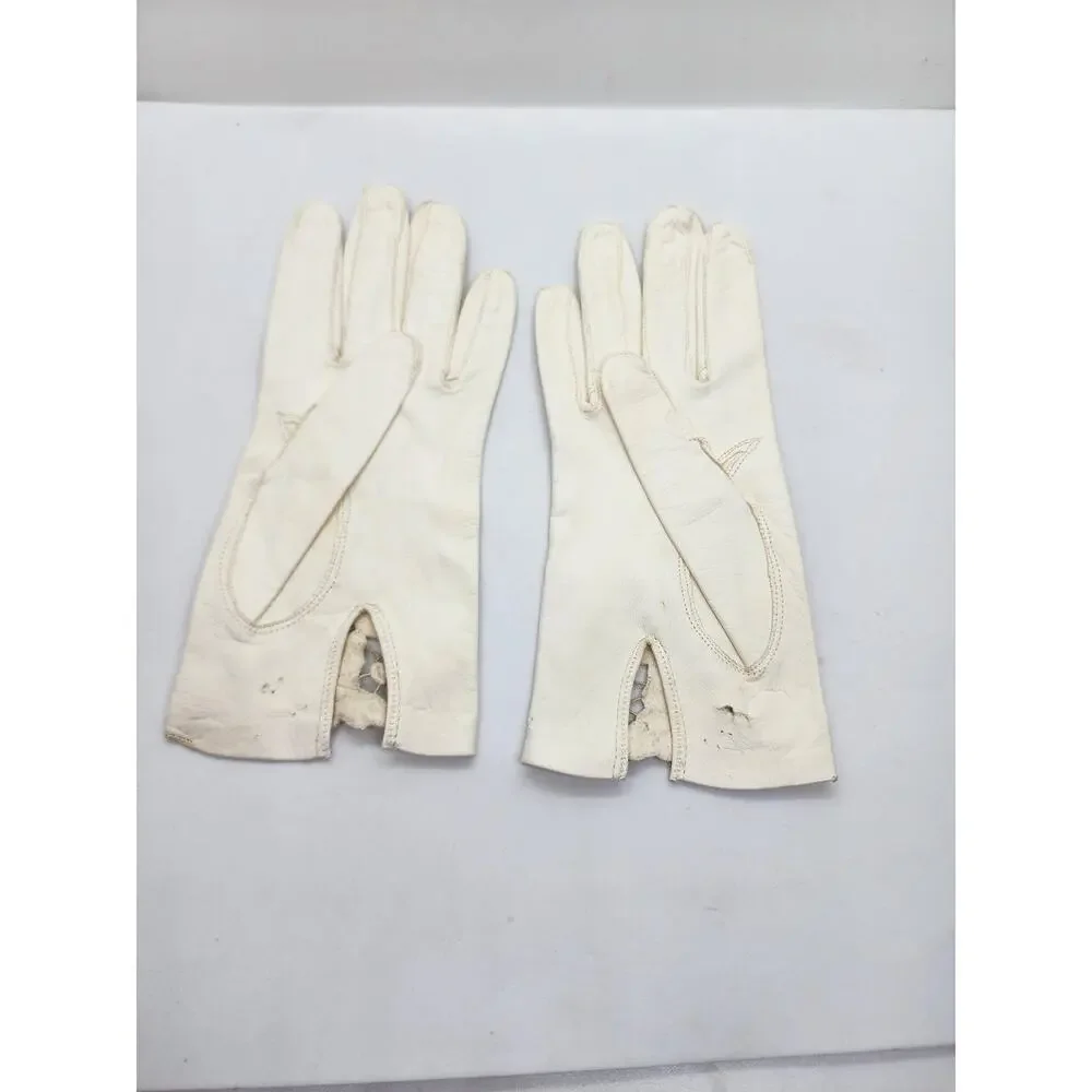 NA womens wrist