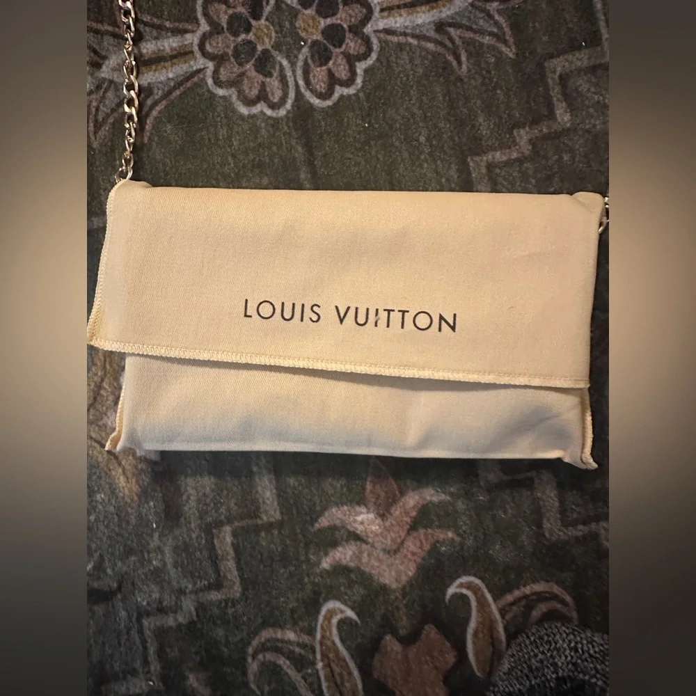 Louis Vuitton louis vuitton