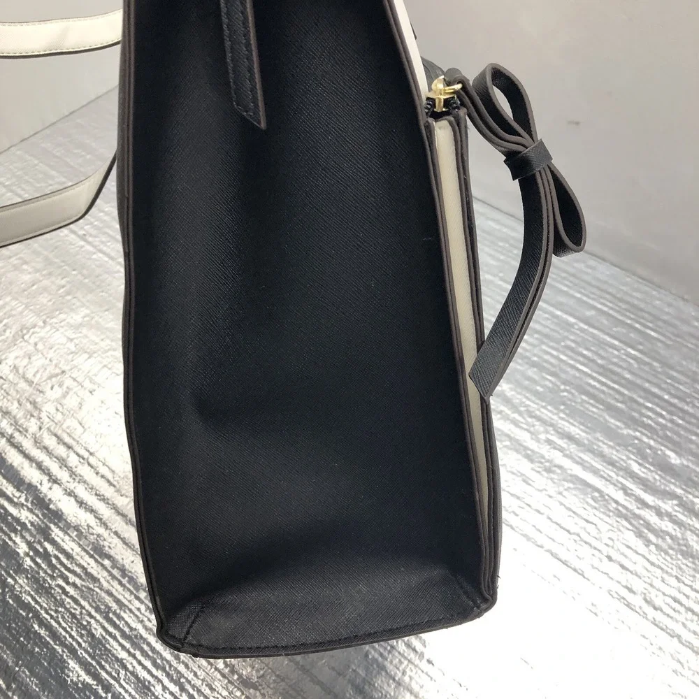 Liz Claiborne liz claiborne
