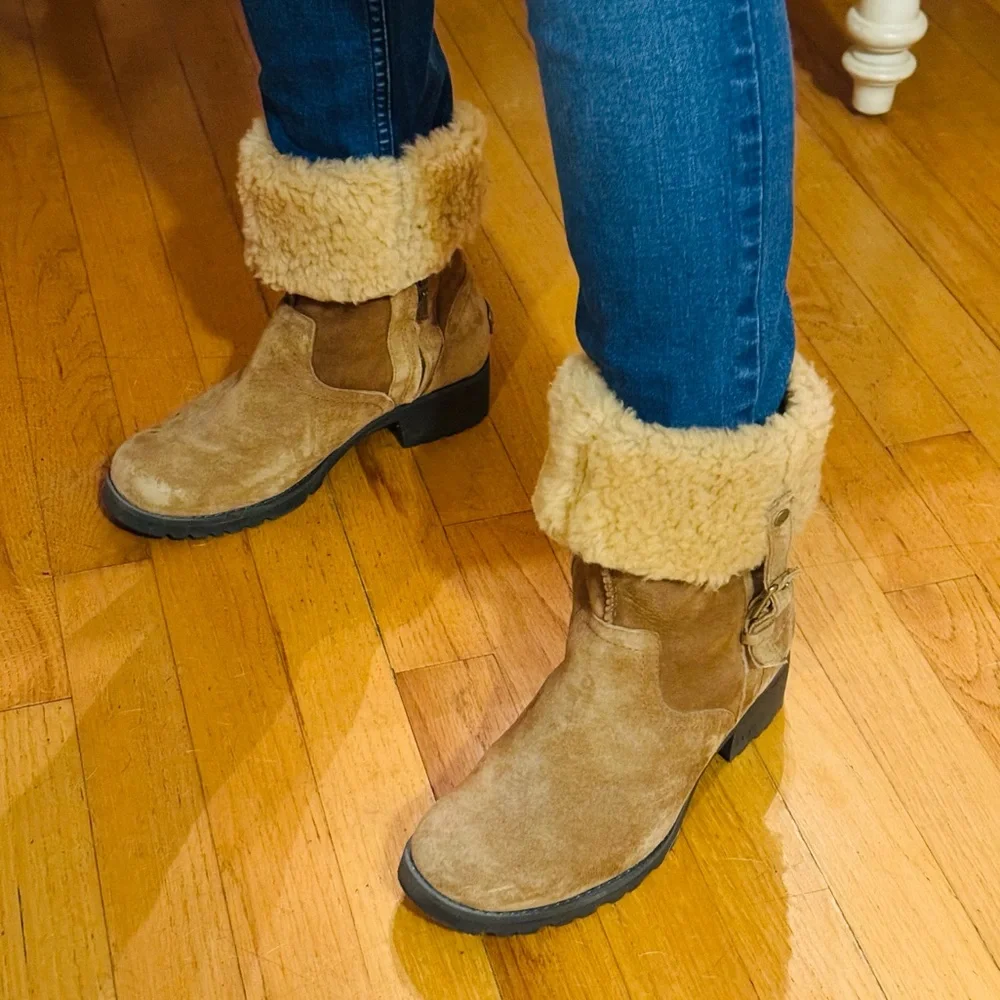 UGG stylish winter
