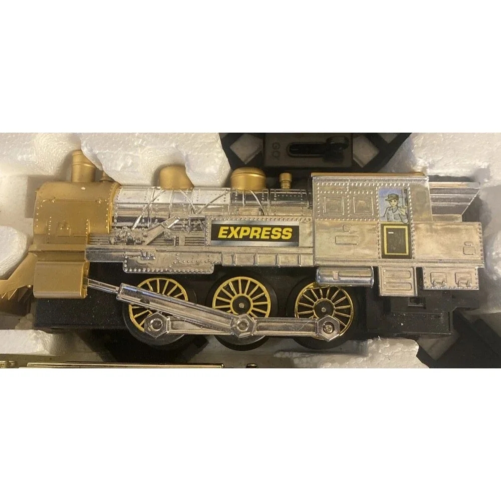 VTG QVC Union Express Train Sets w/ Engine, Cars and Track Tested Works