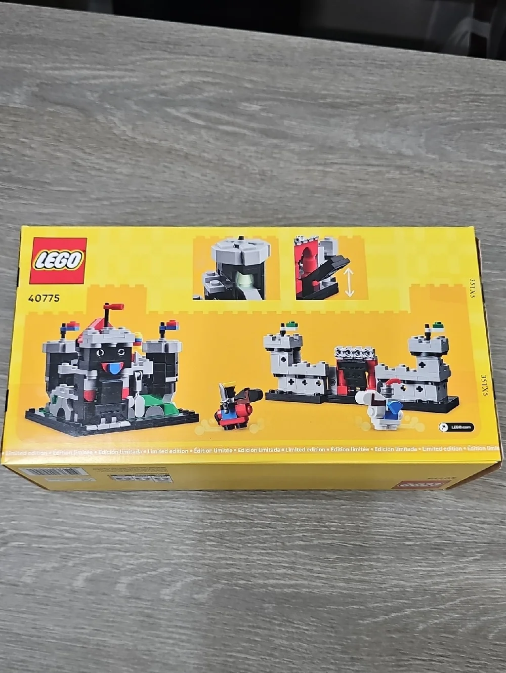 Lego mini knight