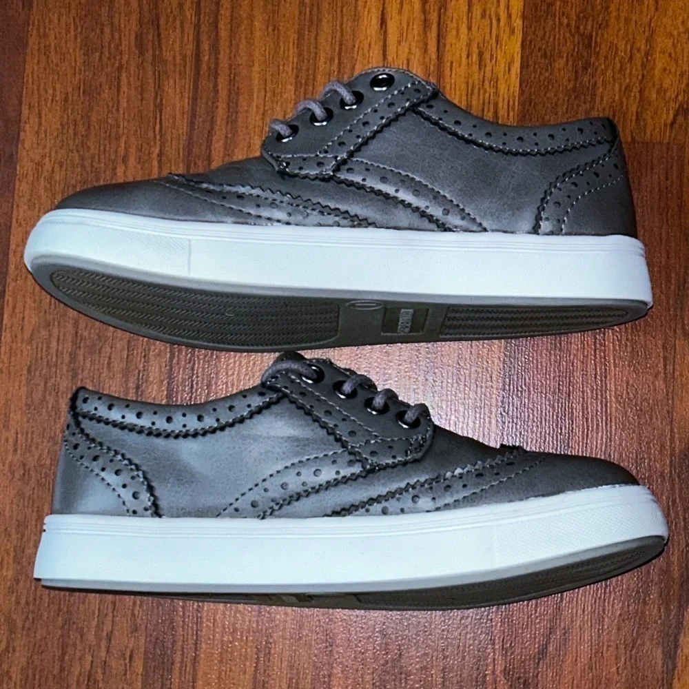 Steve Madden colors gray