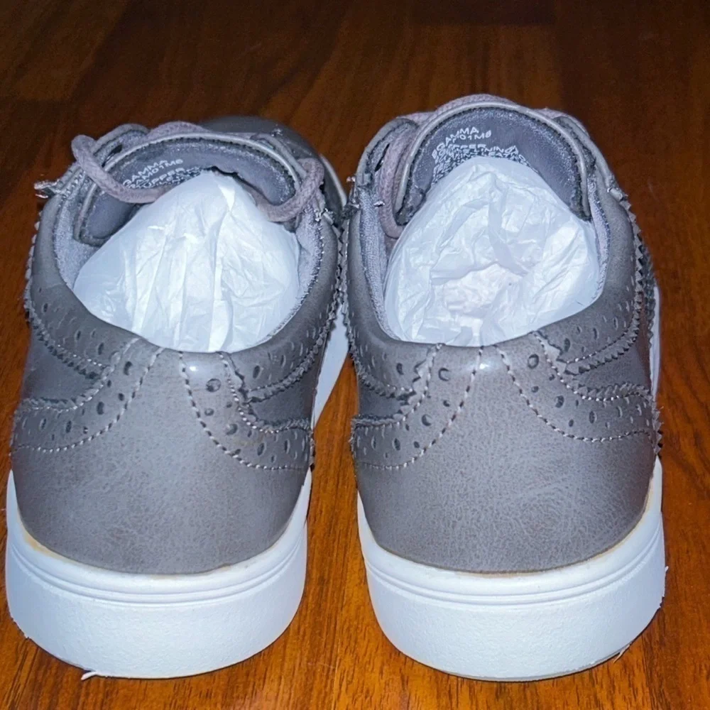 Steve Madden colors gray