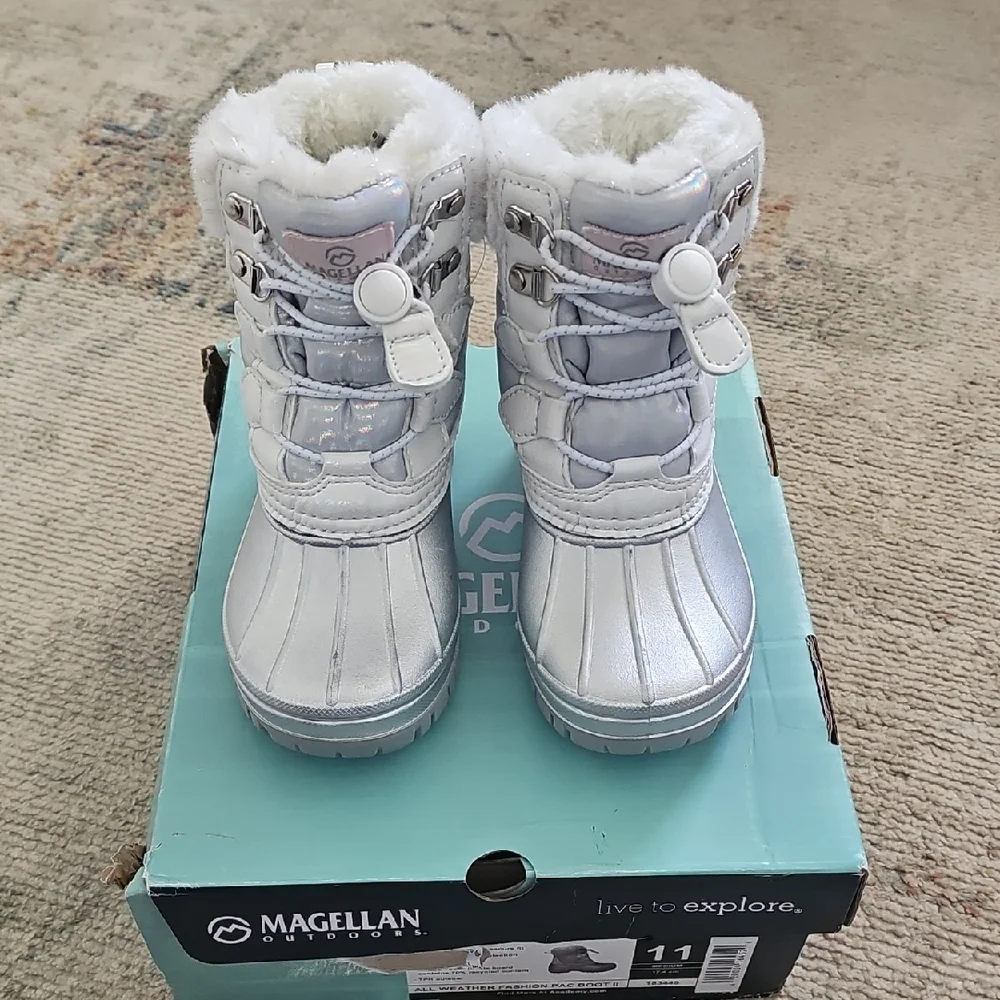 Magellan Outdoors Toddler Girls‎ Rain Snow Boots Size 11