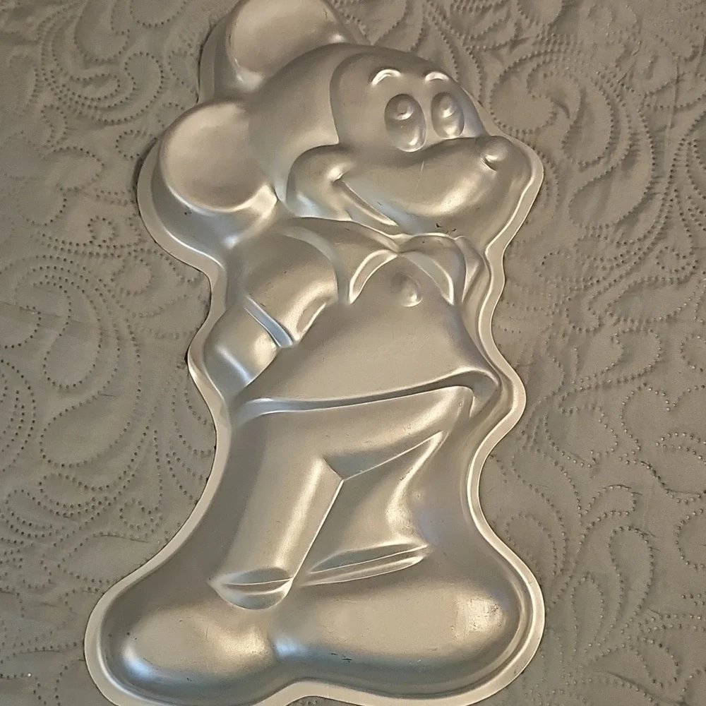 Disney 1978 silver