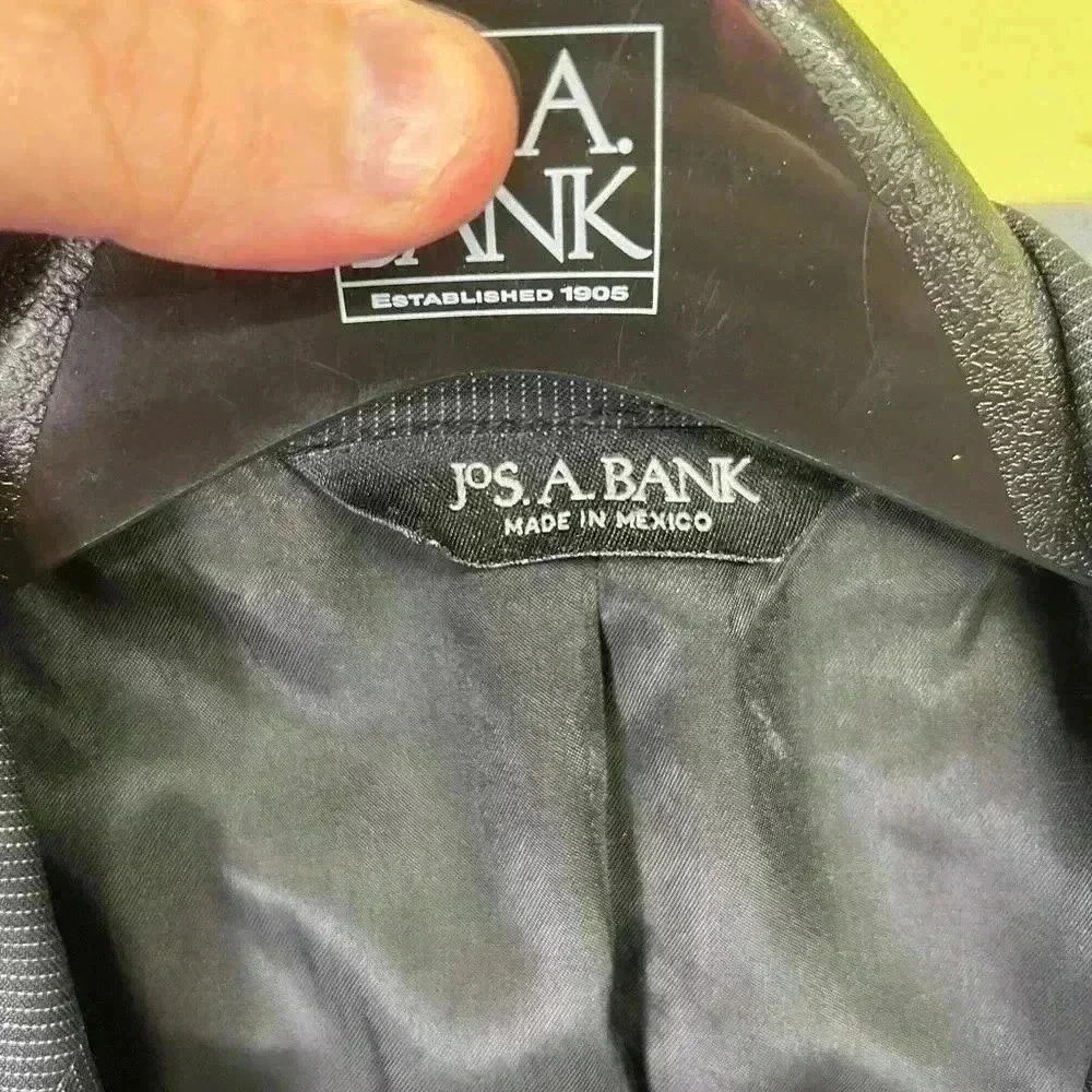Jos. A. Bank pre owned
