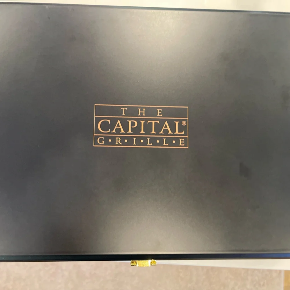 🔪 The Capital Grille Steak Knife Set – Set of 4 | Brand New in Box |