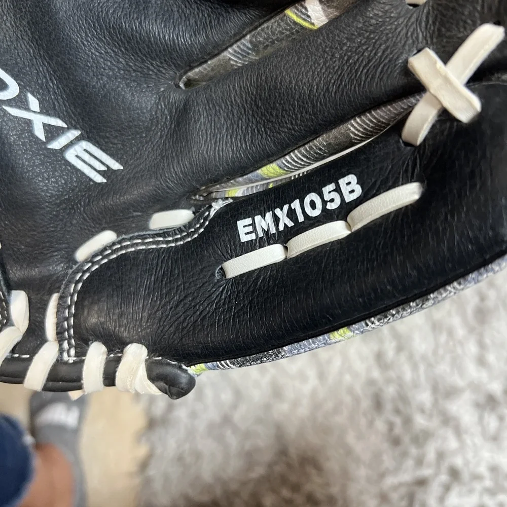 The Unbranded Brand preowned very