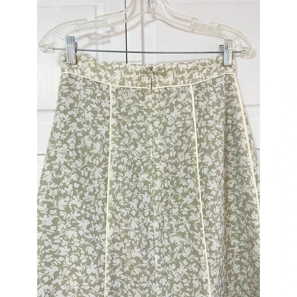 Floral Print Light Green A-Line Skirt Size Small