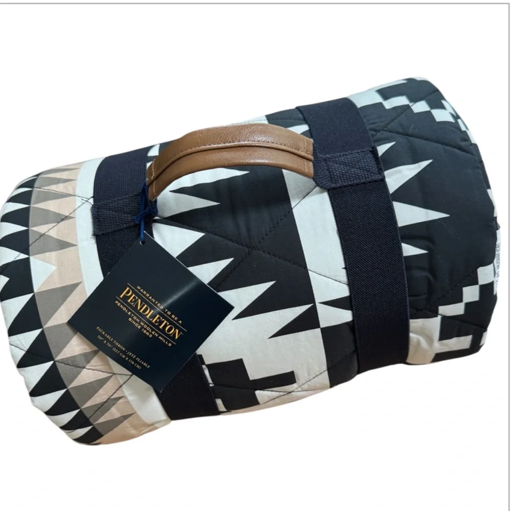 Pendleton strap includes activities