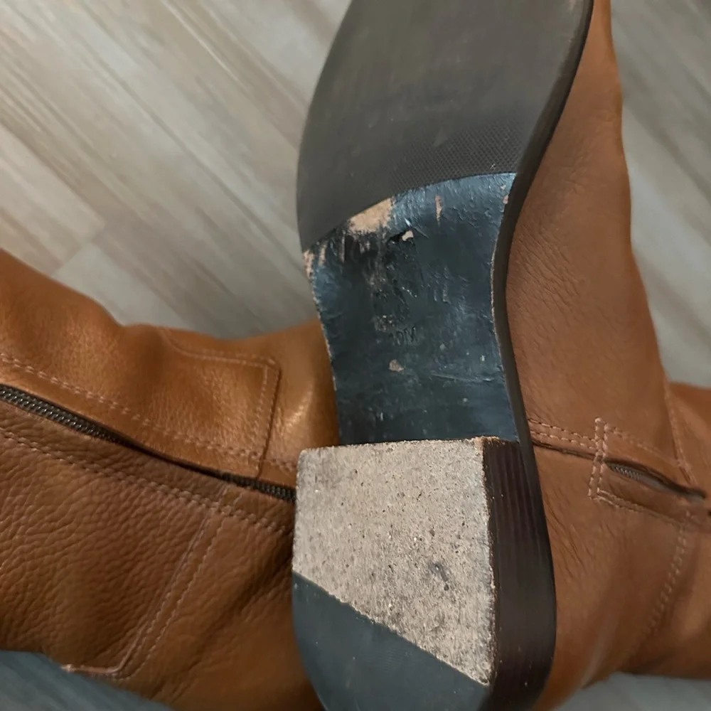 Tory Burch Jolie Riding‎ Boot Size 10