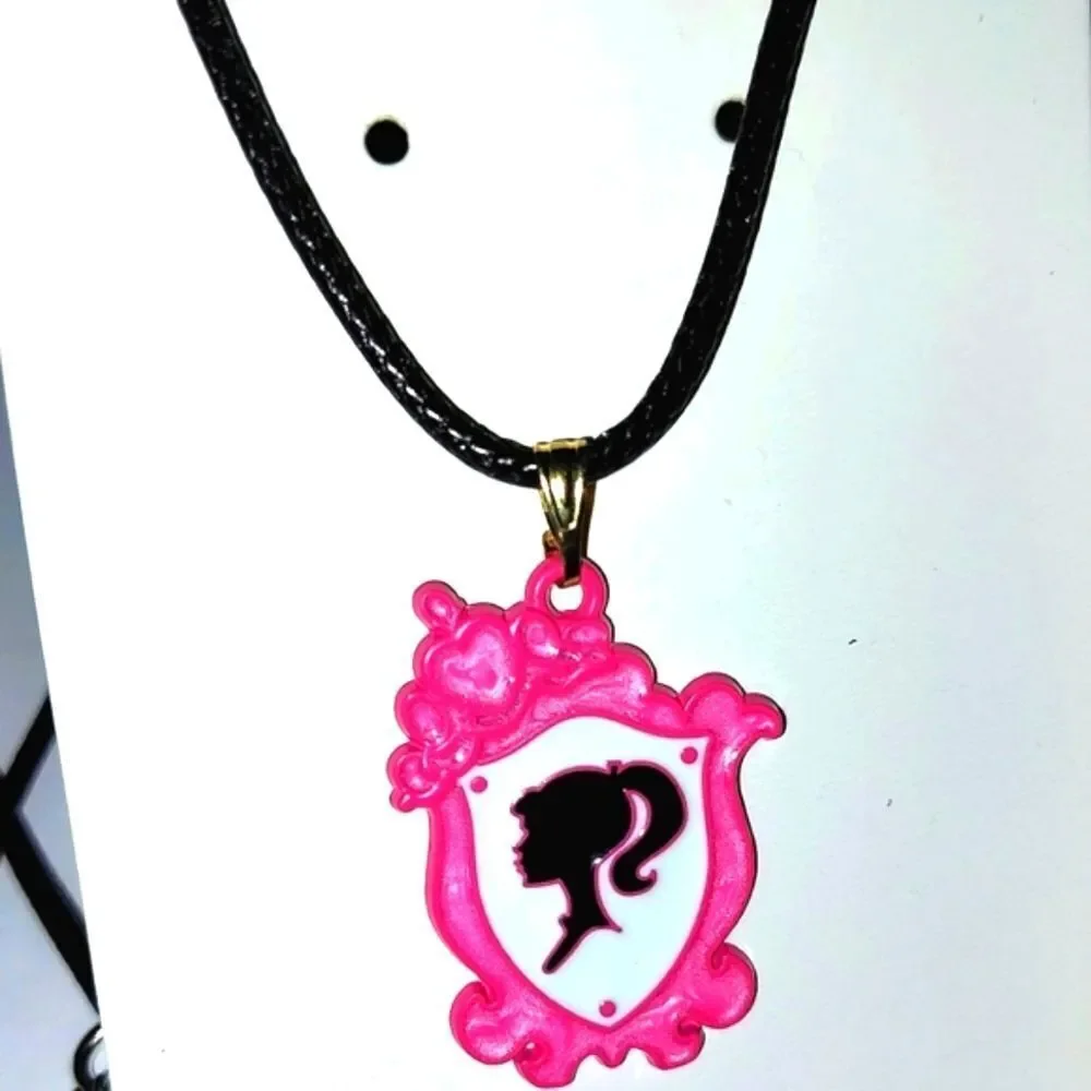Beautiful barbie necklace for women and kids