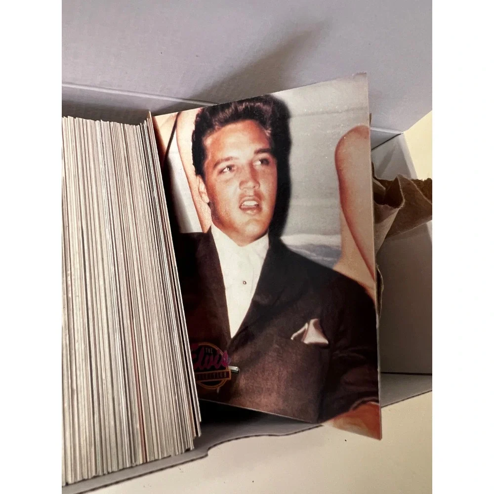 The Elvis Collection immerse yourself