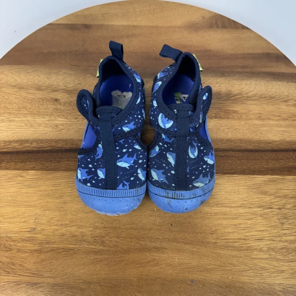 New Little Kids Western Chief Blue Sharks Beachgoer Water Shoes Size 9‎ C NWOB