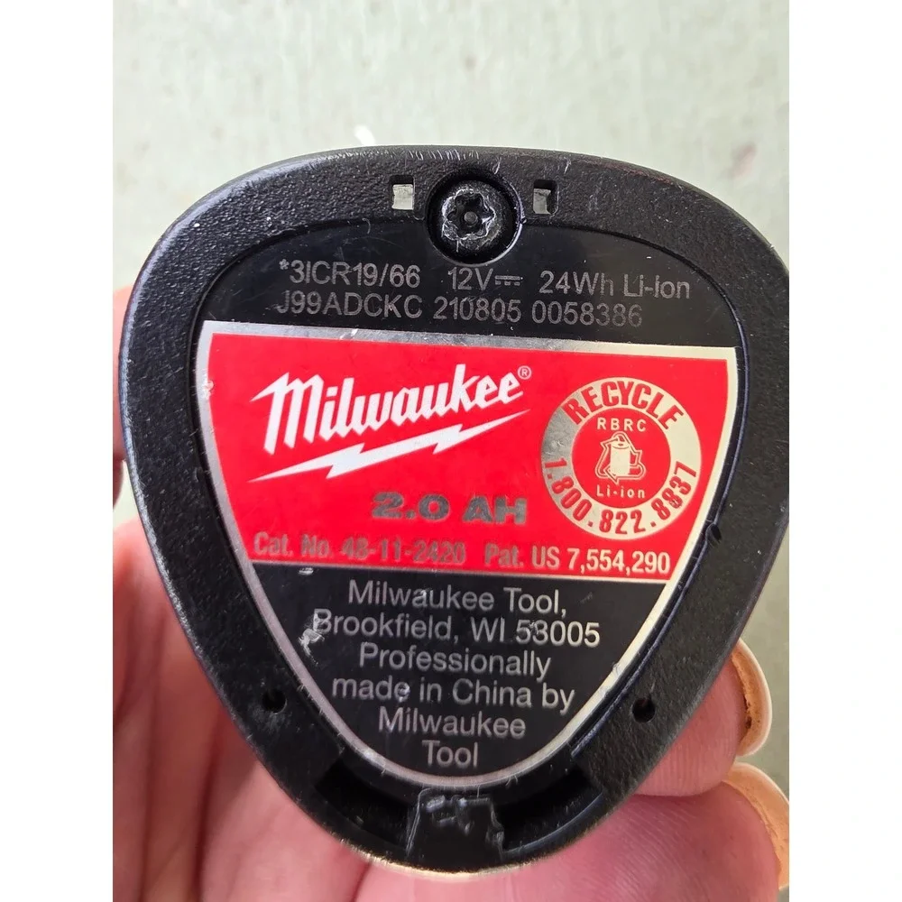 Milwaukee M12 REDLITHIUM CP2.0 12V Lithium-Ion Battery 2.0Ah 48-11-2420 Z3