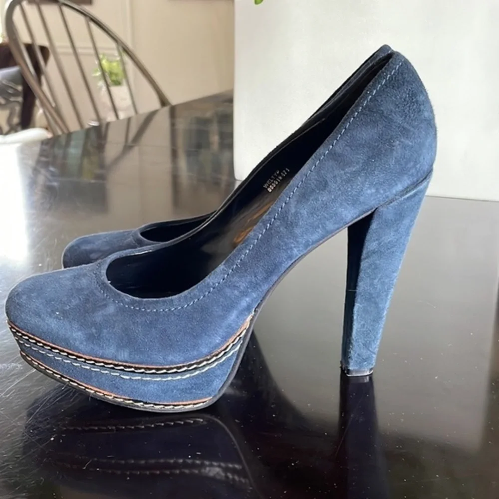 Paco Gil navy blue suede platform heels