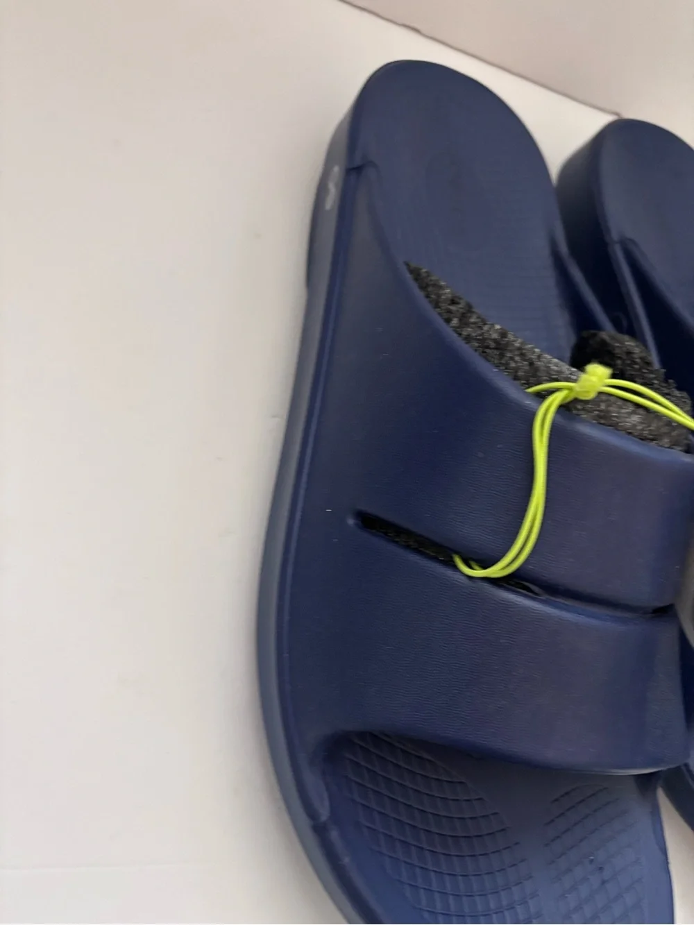 OOFOS comfortable slip