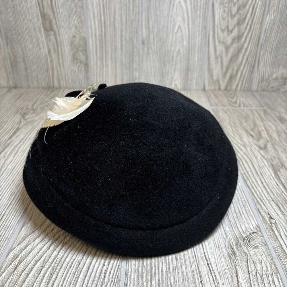 Velour preowned feathers