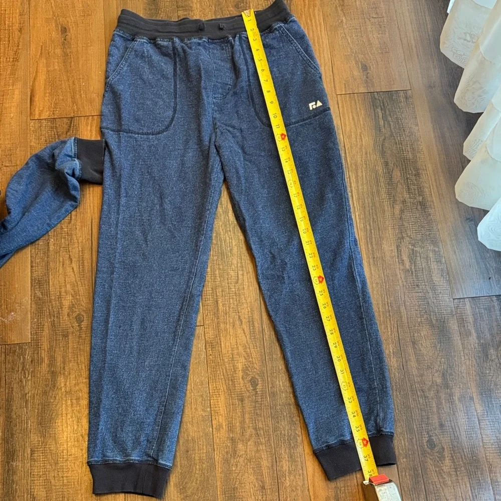 Free Assembly stylish hole wear