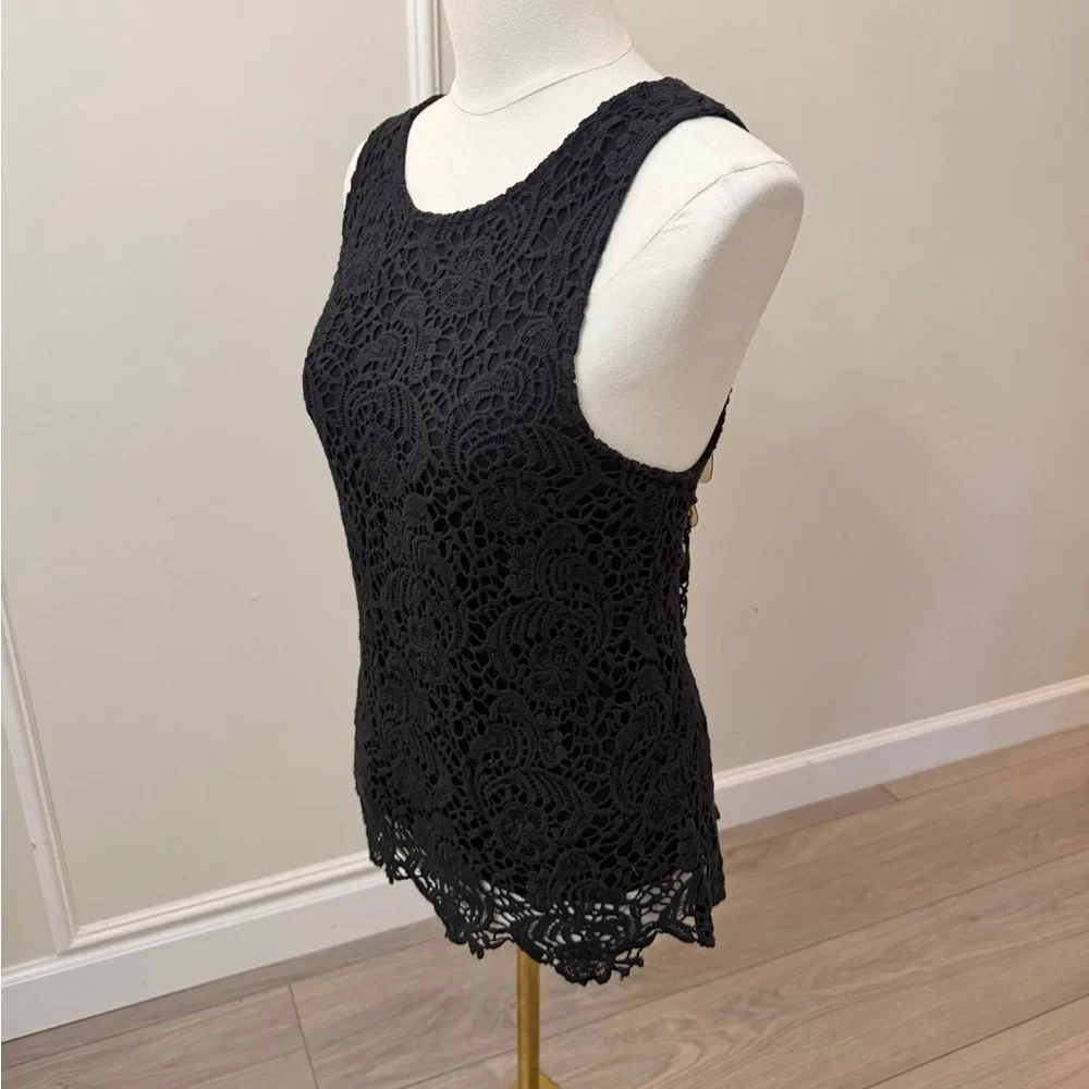 delicate crochet