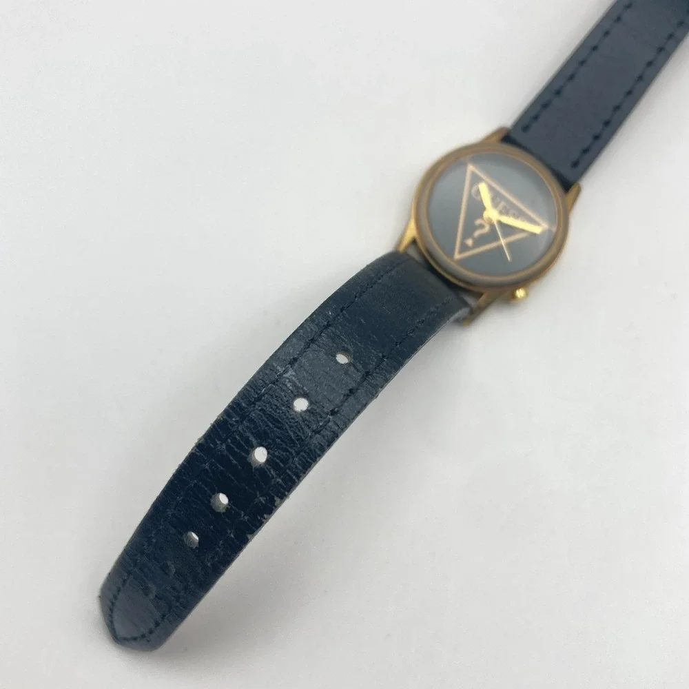 Guess good used
