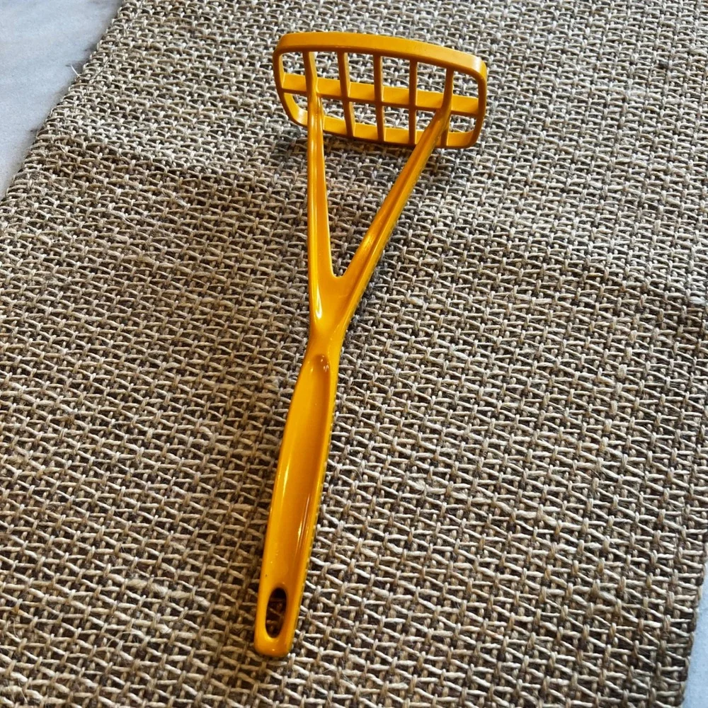 Vintage Foley Grid Masher Kitchen Tool Yellow Potato‎ Food Prep Gadget