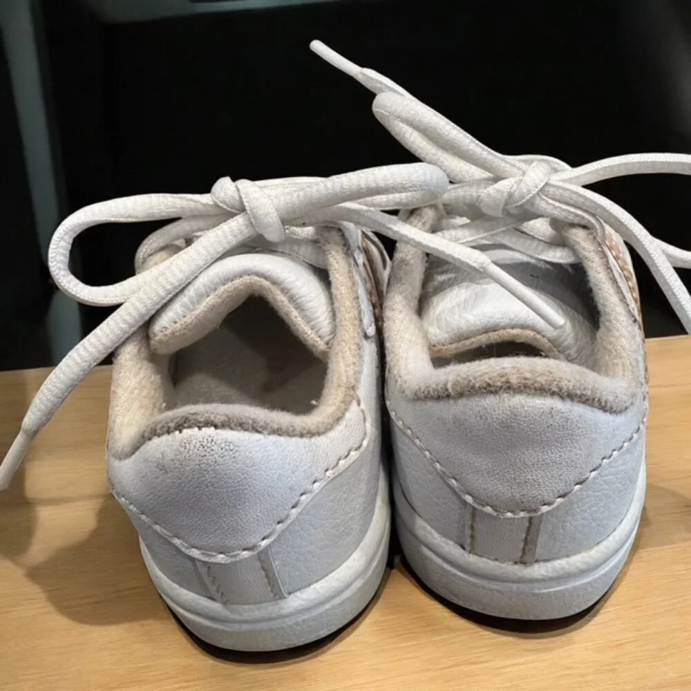 Circo baby shoes