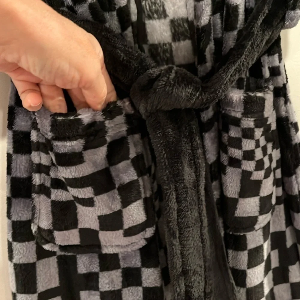 Cuddl Duds features attached