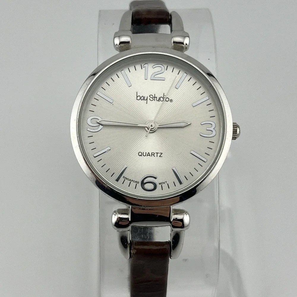Bay Studio‎ Watch Women 32mm Silver Case Petite Leather Band- New Battery