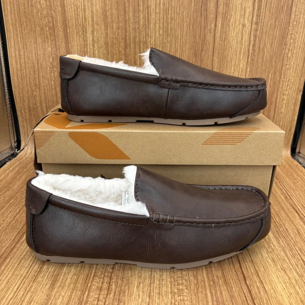Koolaburra by UGG Tipton Smooth Moccasin Men Size 10 Brown Faux Fur Slippers NEW