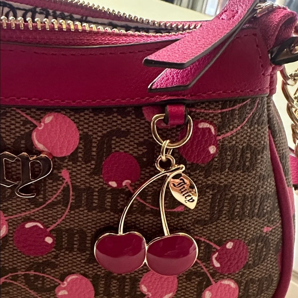 Juicy Couture ✨💕🤎description authentic