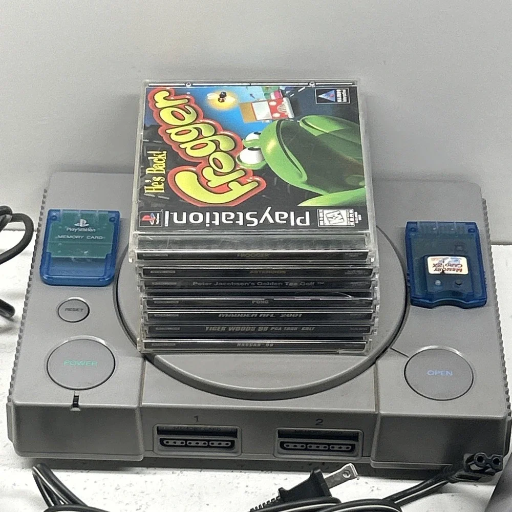 Sony PlayStation PS1 SCPH-5501 Bundle With 7 Games- Tested - Working
