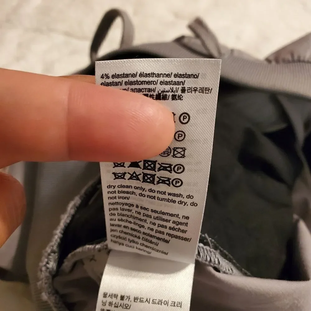 Calvin Klein excellent pre