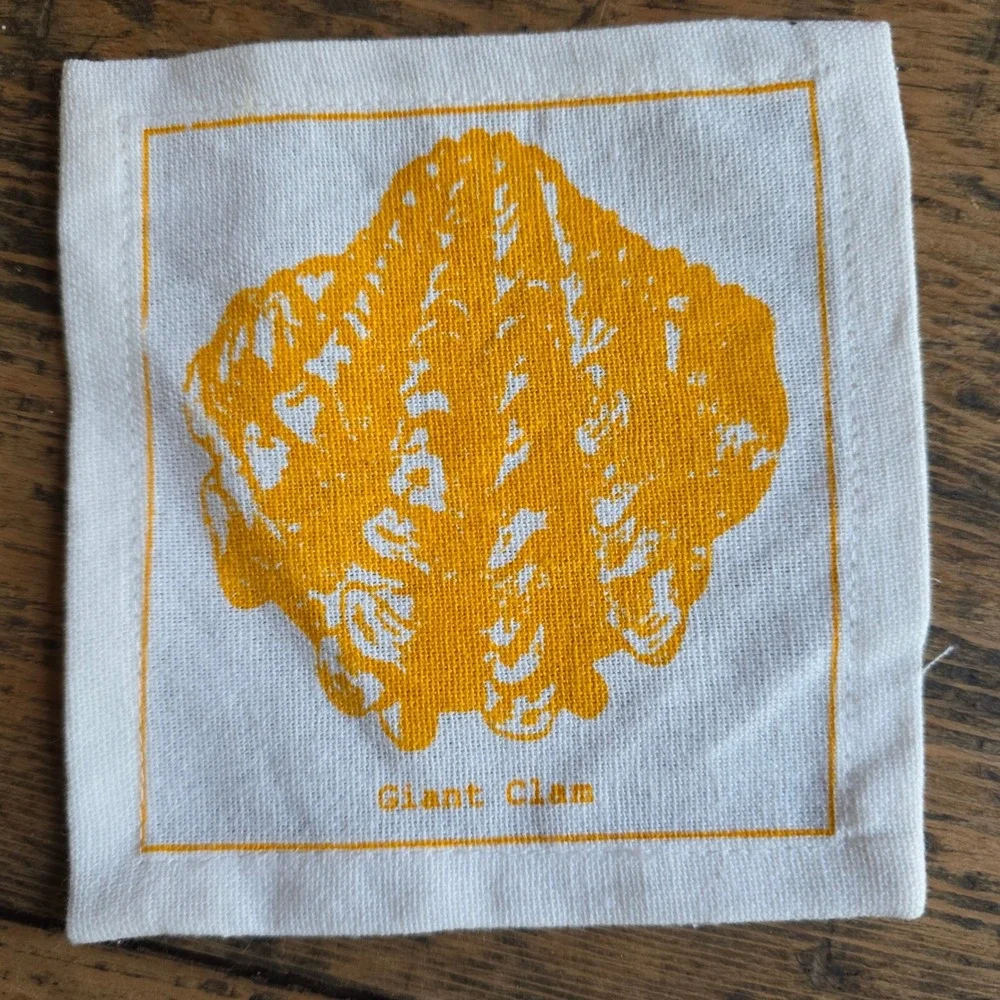 TWOS COMPANY Set 6‎ Cotton Shell Cocktail Napkins Coastal Beach Entertaining