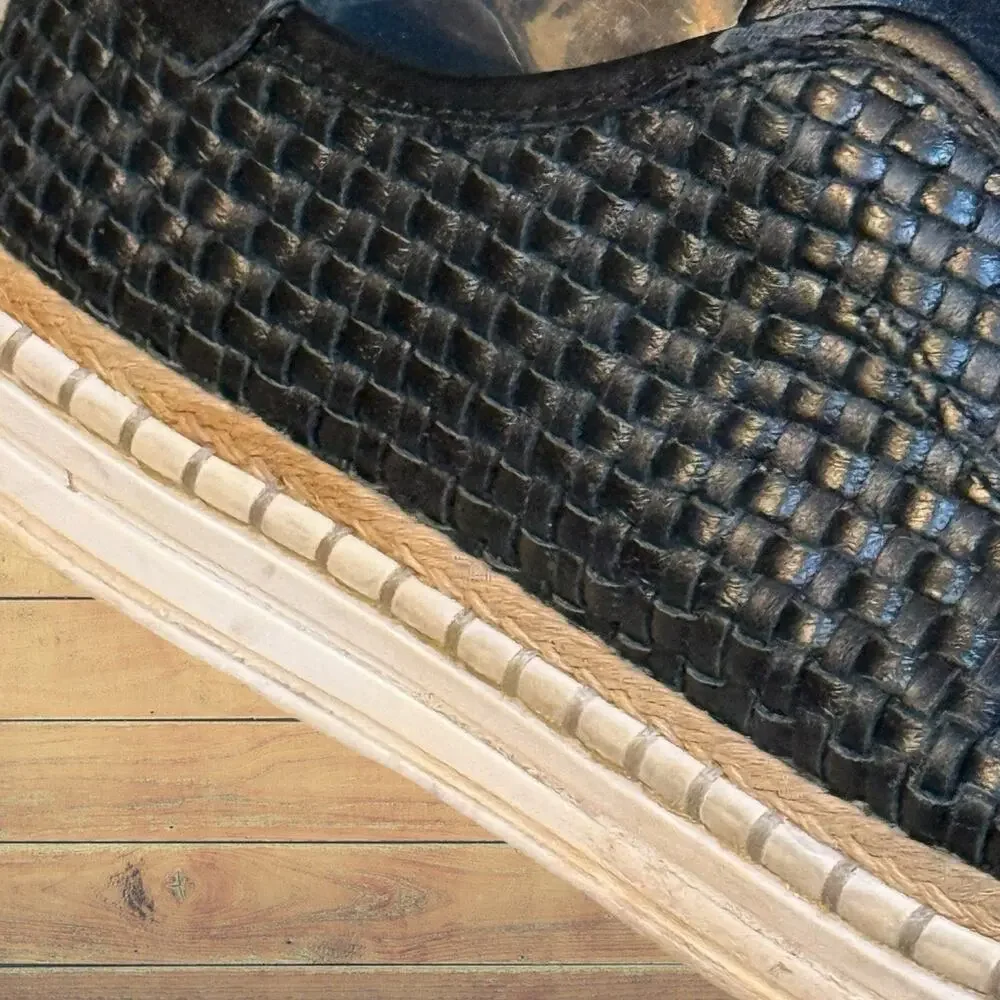 J/SLIDES slides kayla