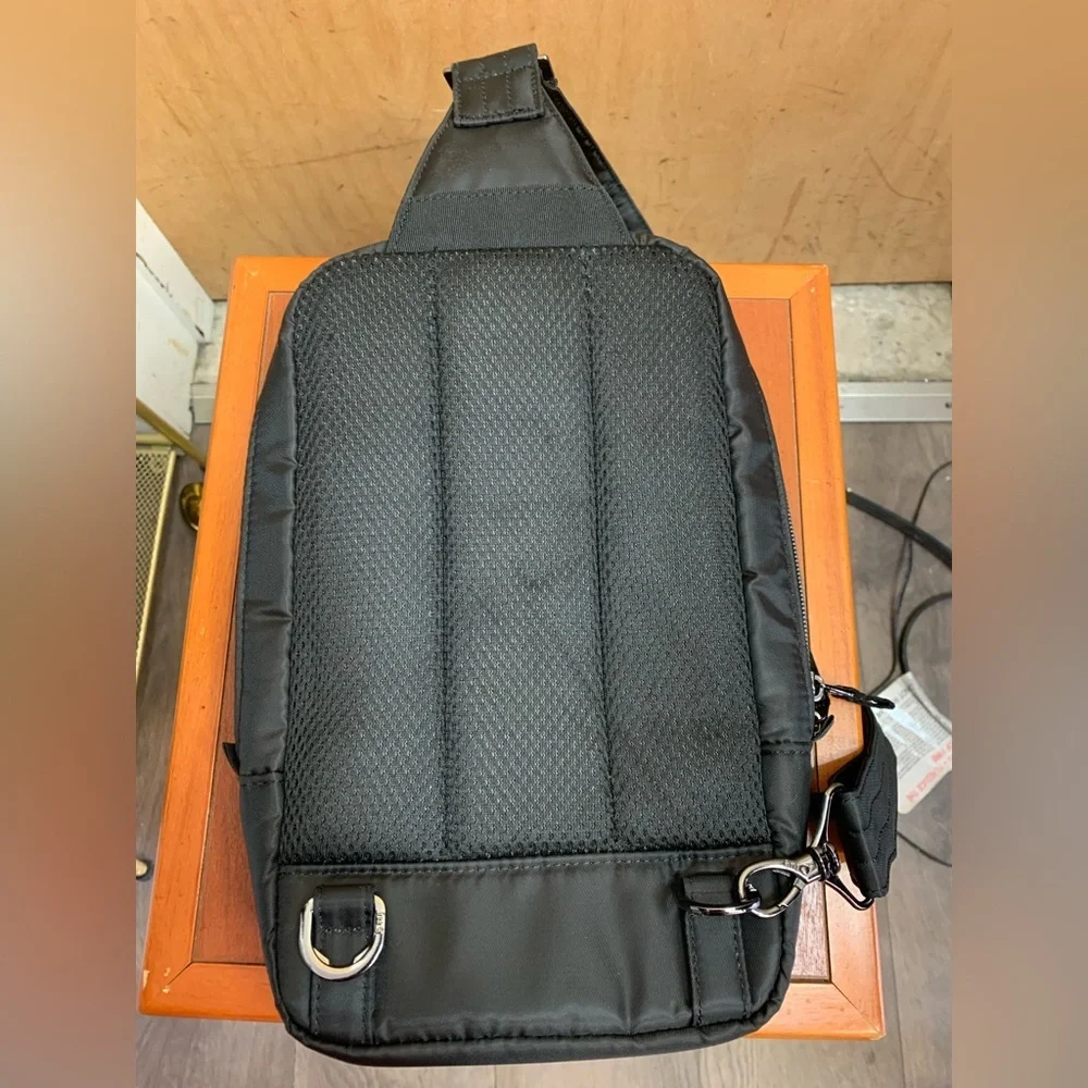 lug 0402 preowned