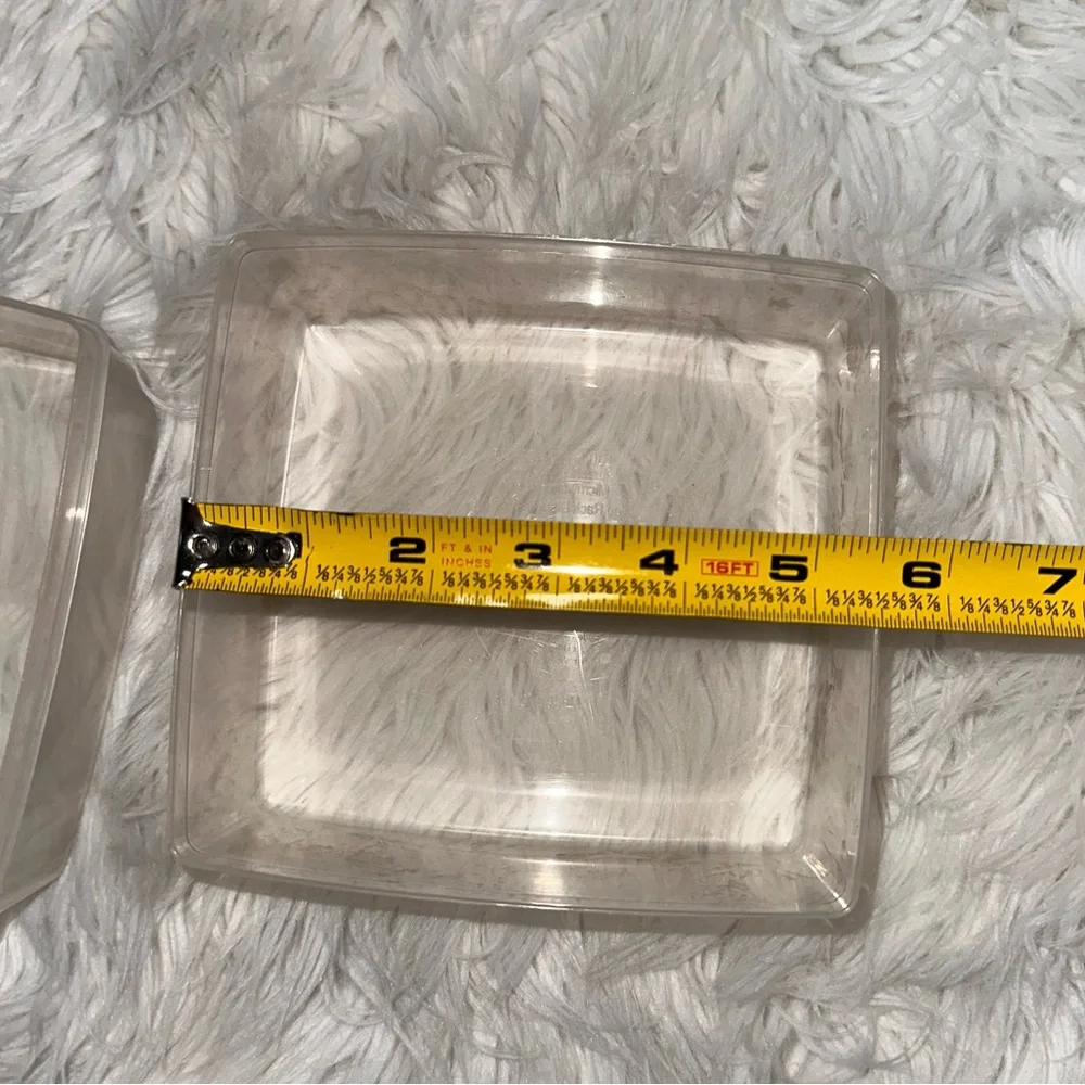 2 Microwaveable and Dishwasher Safe Storage Containers