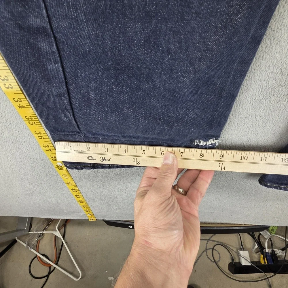 Levis 10137 important