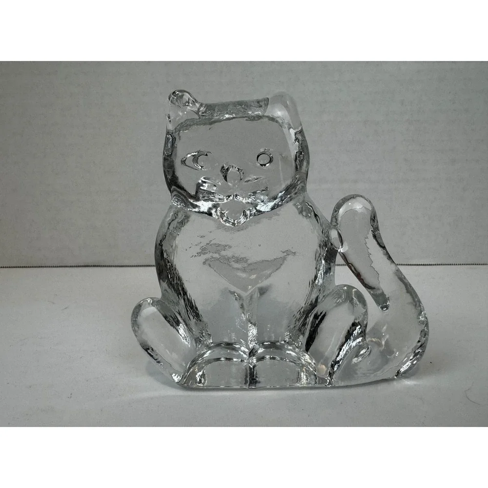 The Unbranded Brand clear art