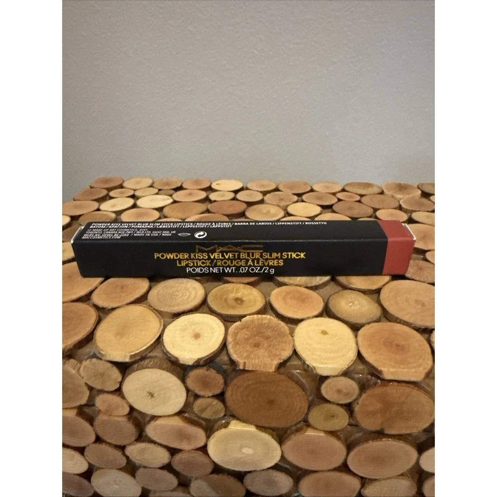 Macchia Di Ruggine mac powder