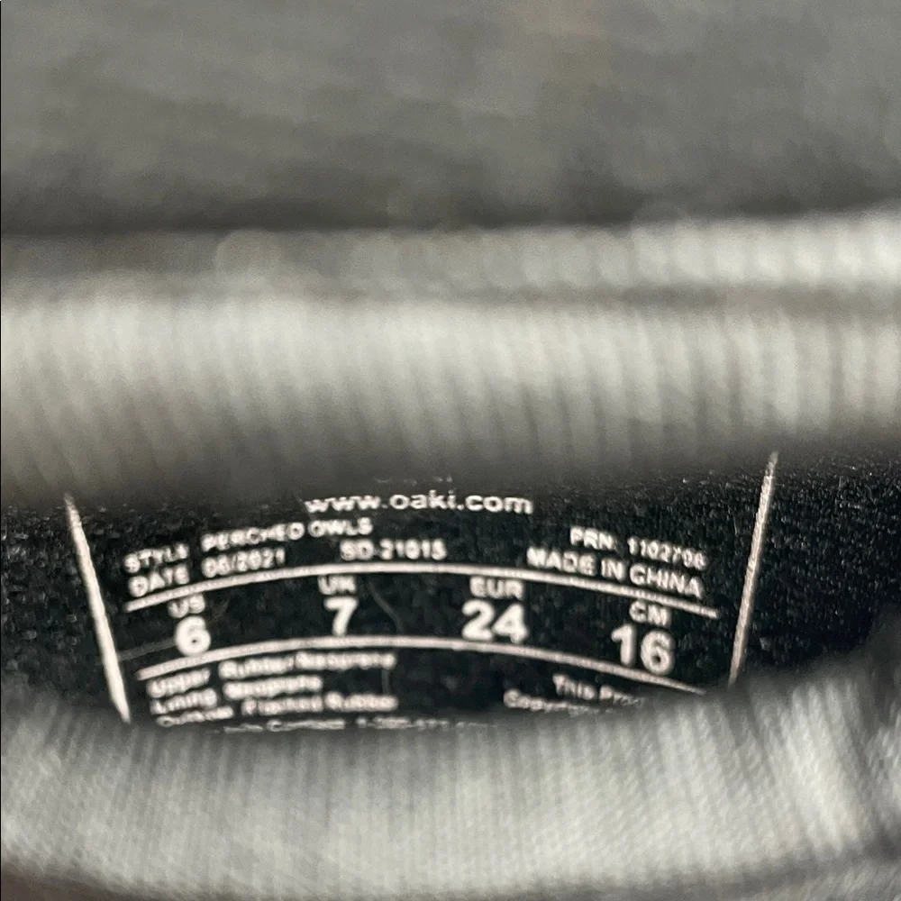 Oakiwear black perfect durable